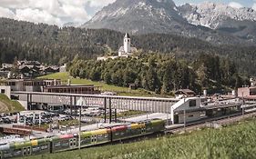 Kuenz Dolomites App 2